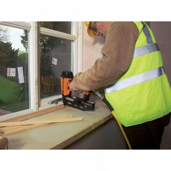 Bostitch Finish Nailer FN1664-E 16 Gauge - Image 4
